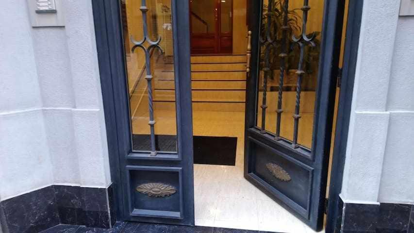 Апартаменти Deusto Piso Wifi Internet T V Y Garaje Більбао Екстер'єр фото